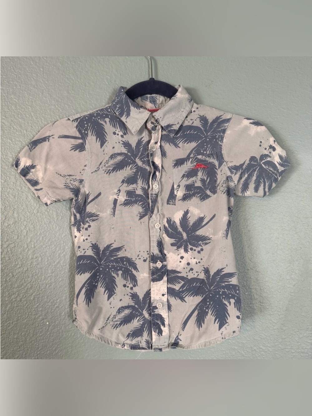 Tommy Bahama Boys Light Gray Button-Up Shirt with Navy Palm Print and Red Logo
